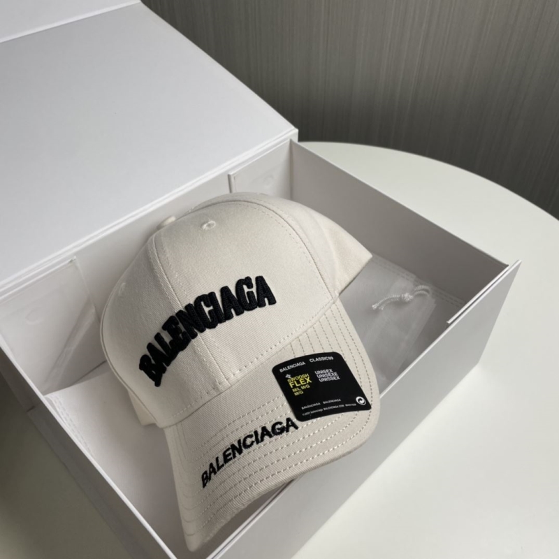 BALENCIAGA